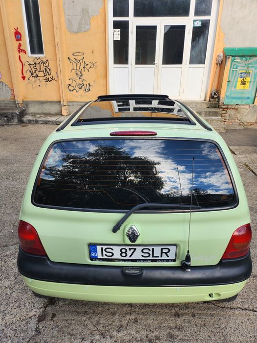 Twingo an2006. 800 euro/4000 Ron Urgent