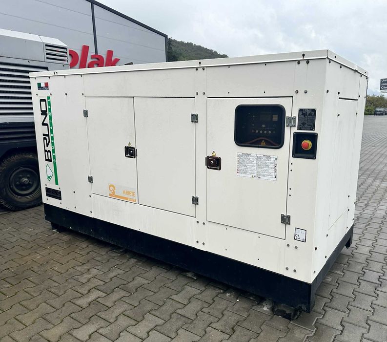 Inchiriez utilaje de constructii