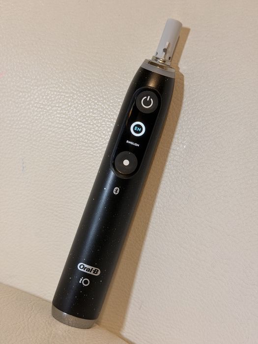 Oral B io10 plus Charger io sense