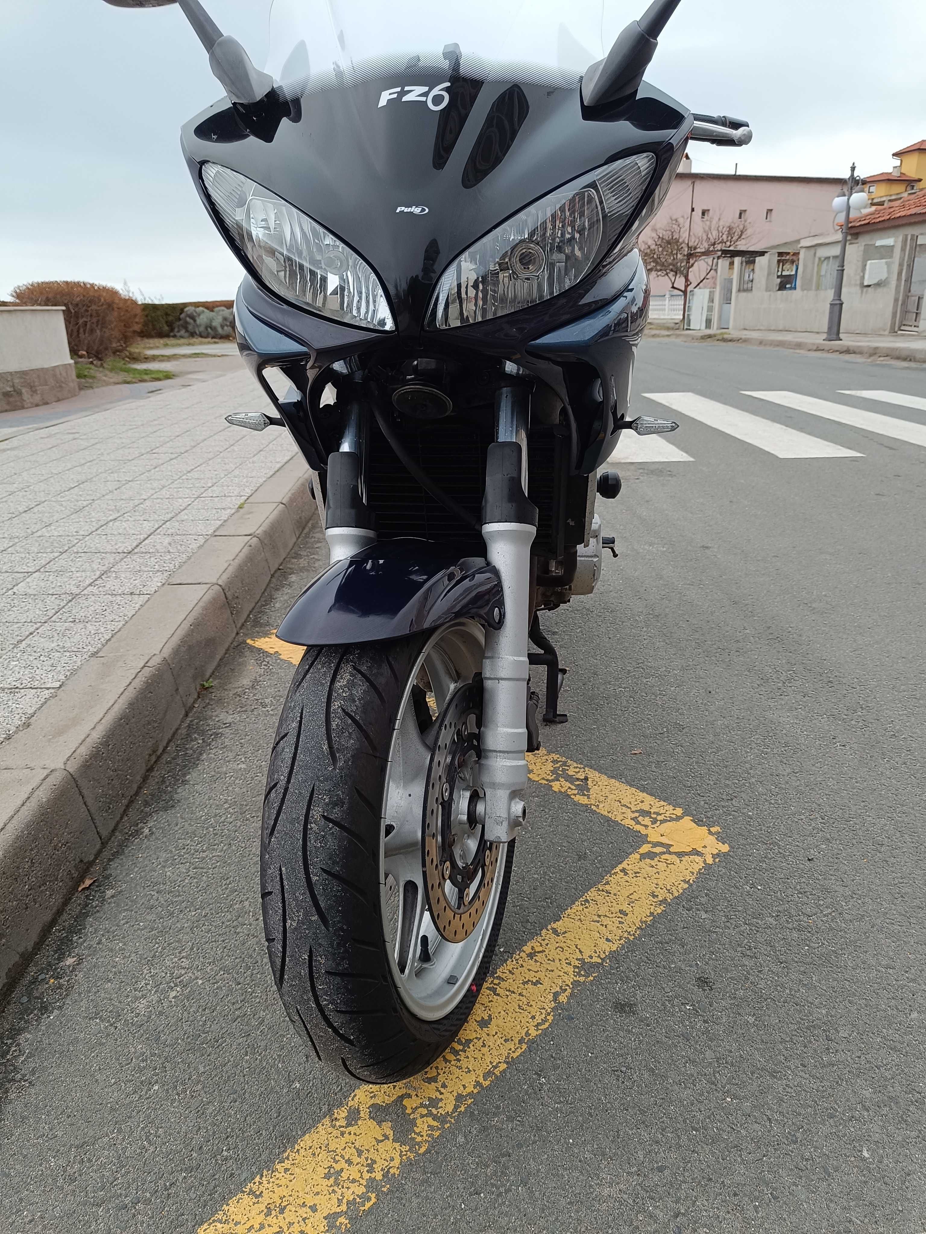 Продавам Yamaha FZ6 Fazer