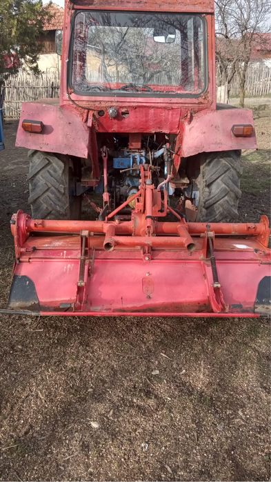 Tractor UTB 445 DT
