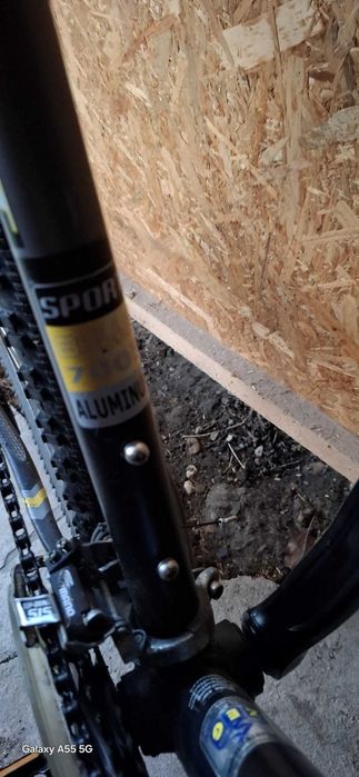 Vand bicicleta Bulls cu cadru aluminiu, cu roti26"