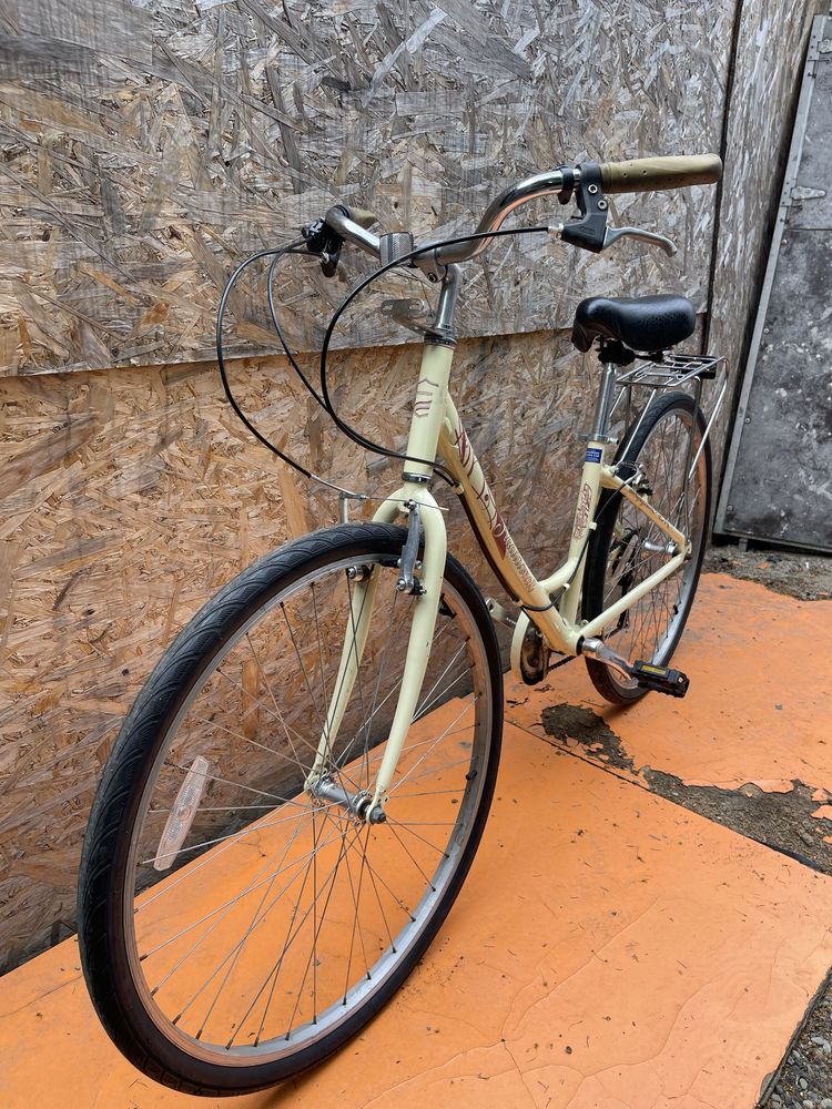Bicicleta traditional cadru dama roti 28”