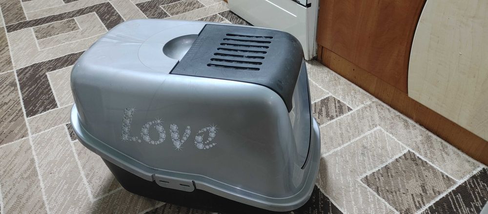 Продам кошачий туалет