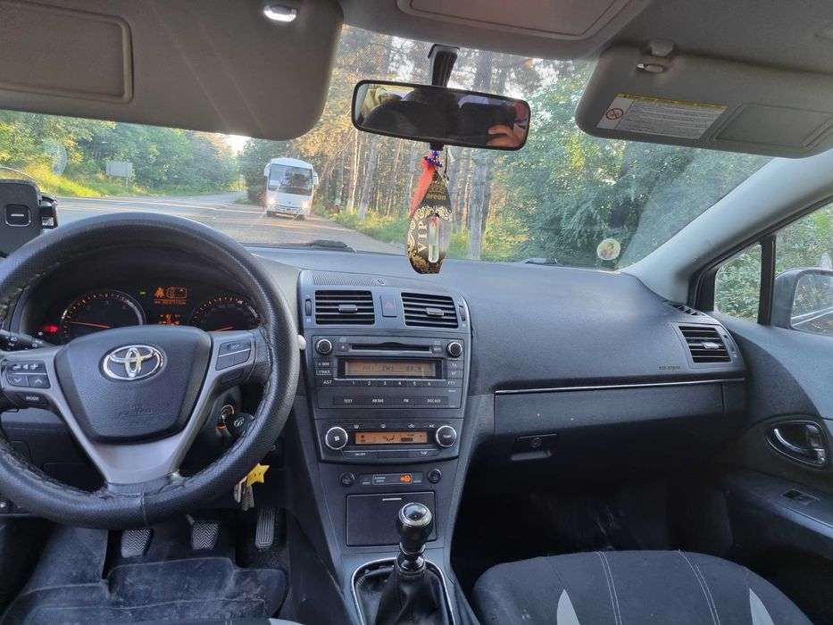 TOYOTA Avensis 2010