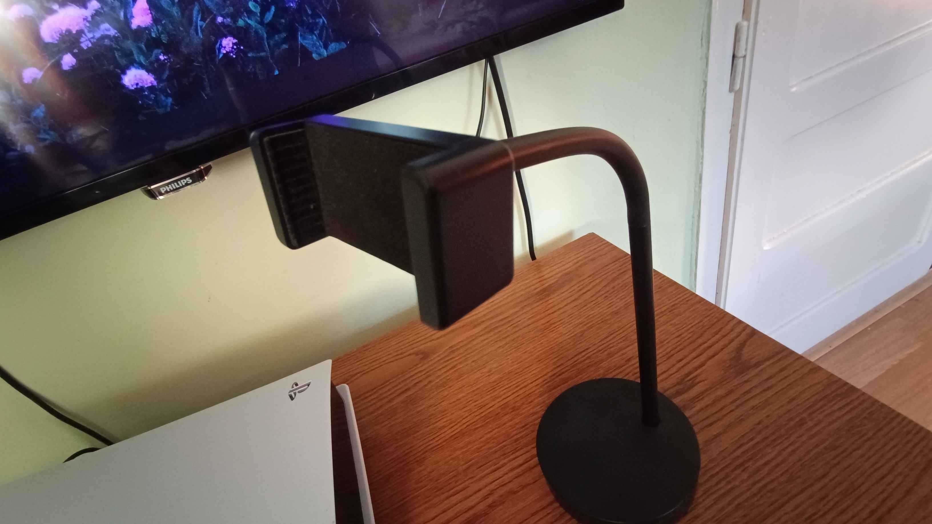 Suport telefon de la Ikea