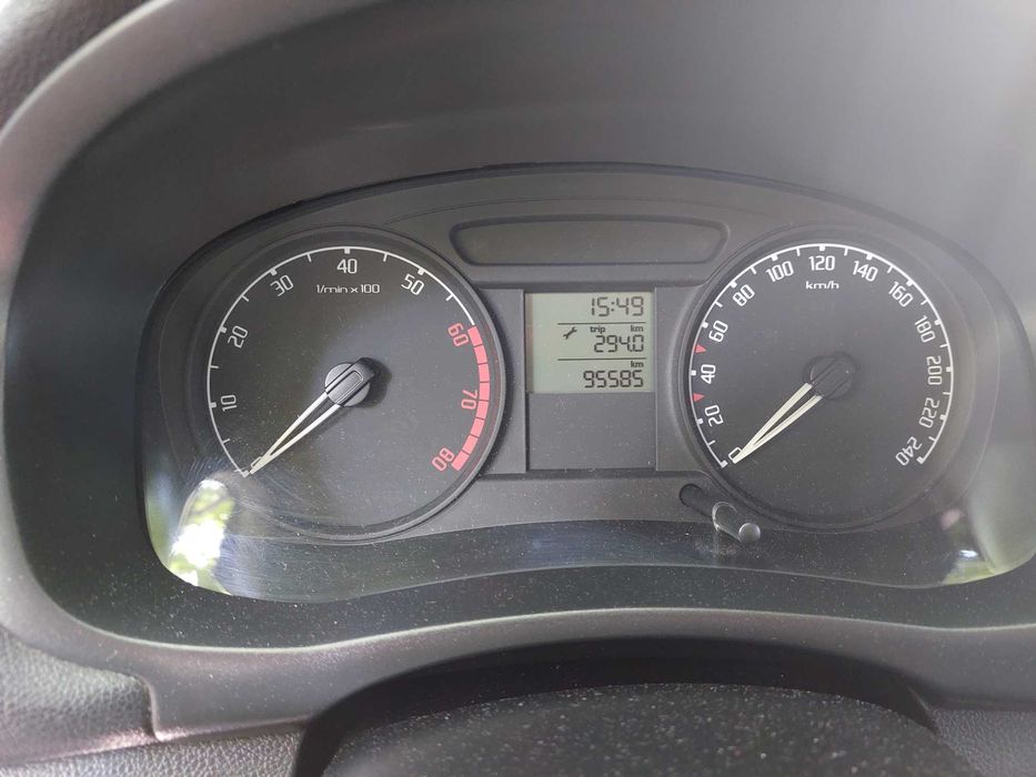 SKODA FABIA 1.2 BENZINA 95 585 kilometrii