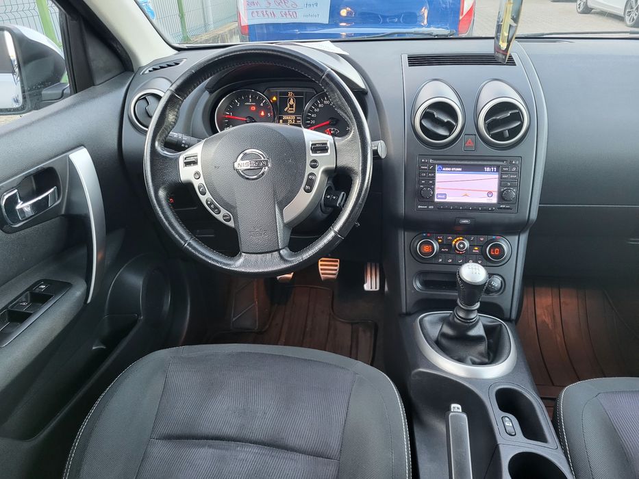 Nissn Quasqai+2-7 locuri-panoramic