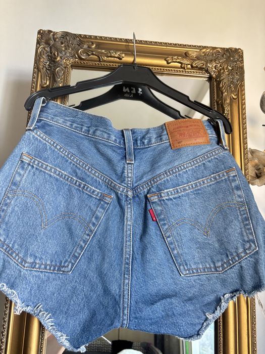 Blugi scurti levi’s