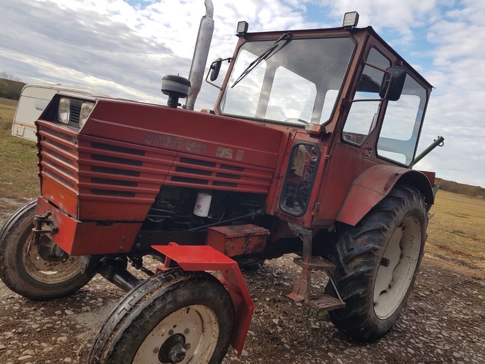 Tractor U 650 2004