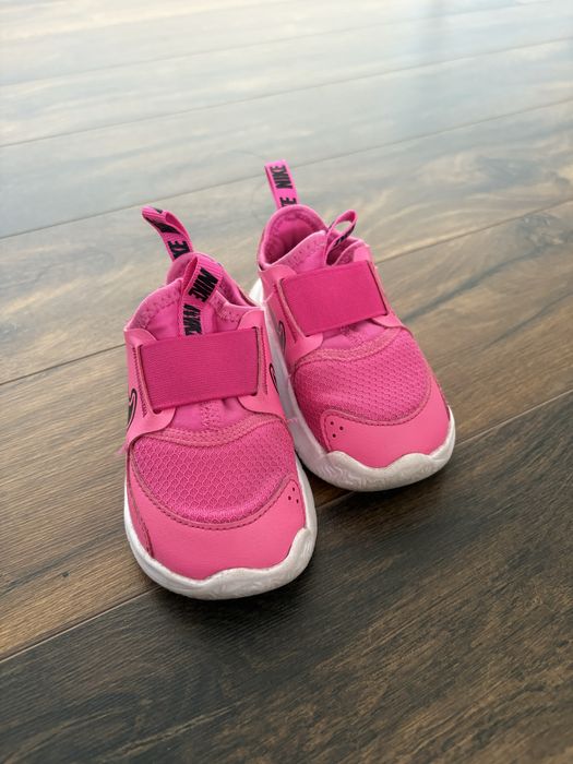 Nike маратонки 21 номер