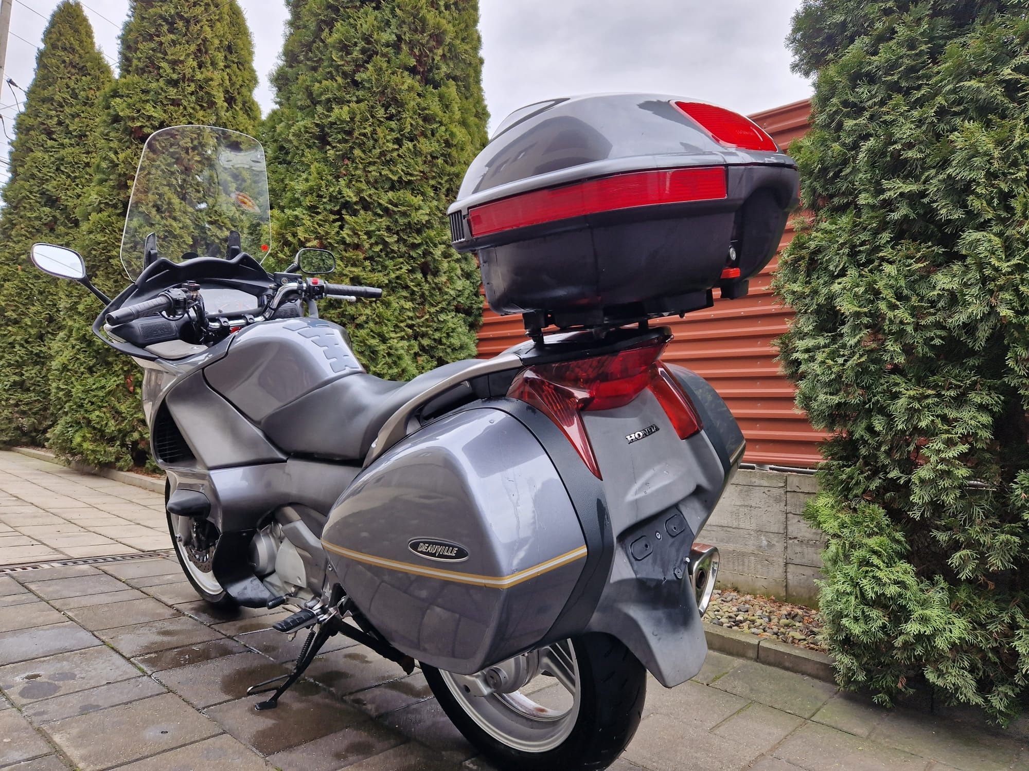 Honda Deauville NT 700VA ABS