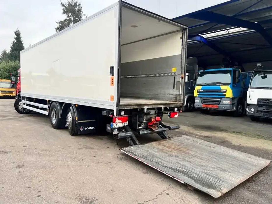 Scania P400 2012 BOX