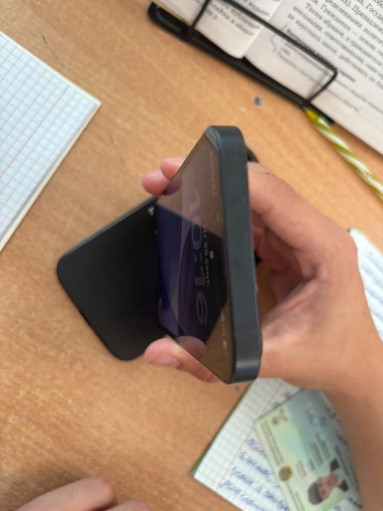 Iphone 13 256gb в отличном состояние