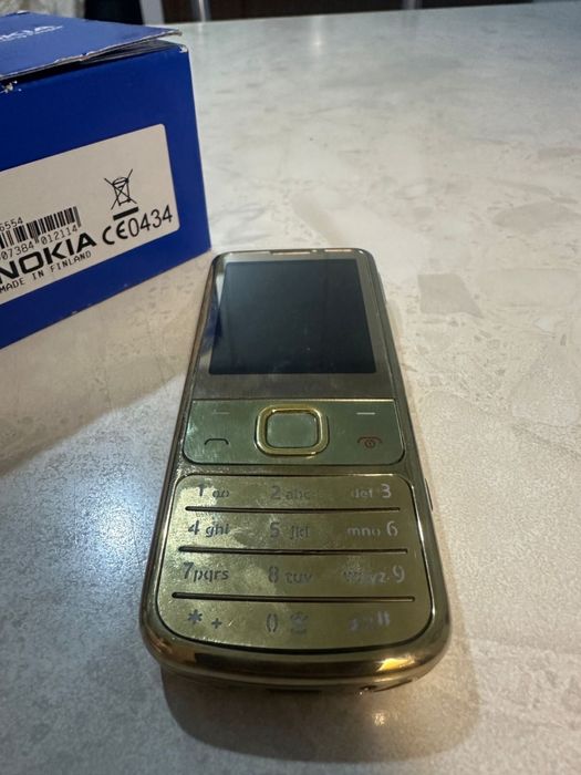 Nokia 6700 gold classic