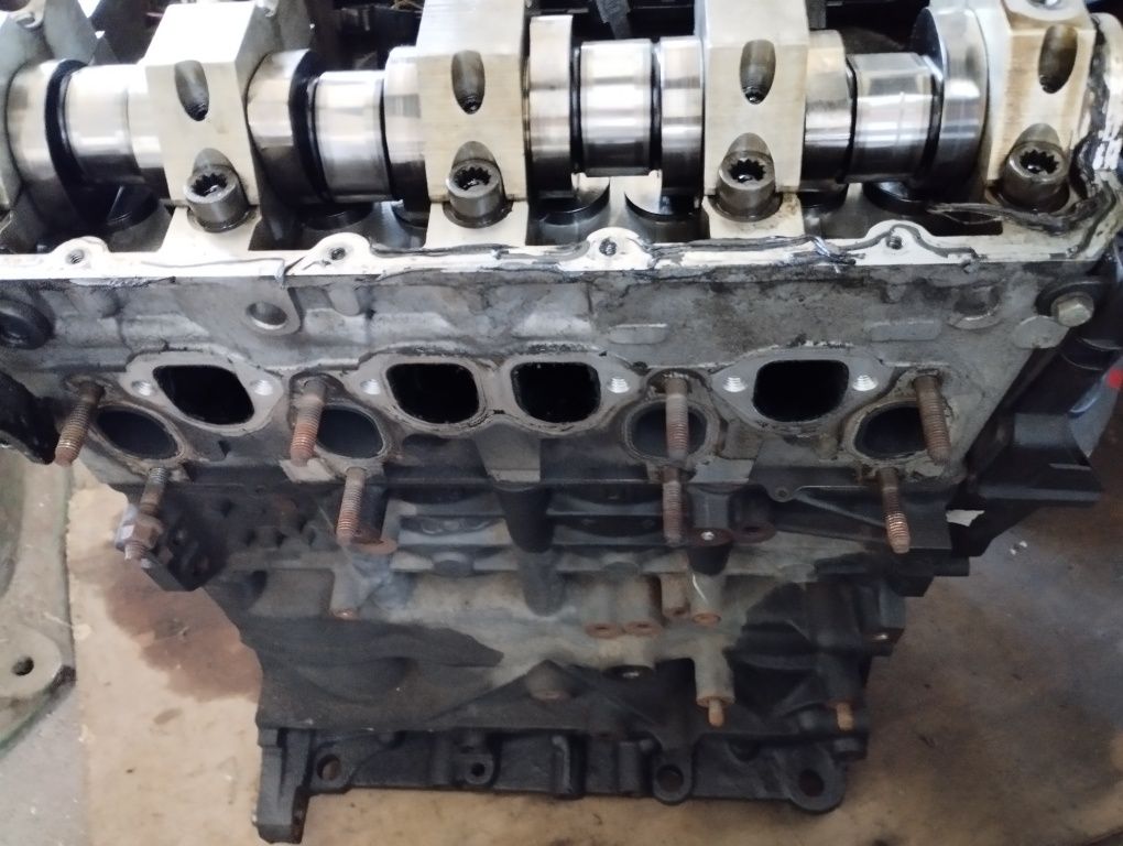 Двигател 1.9tdi BLS