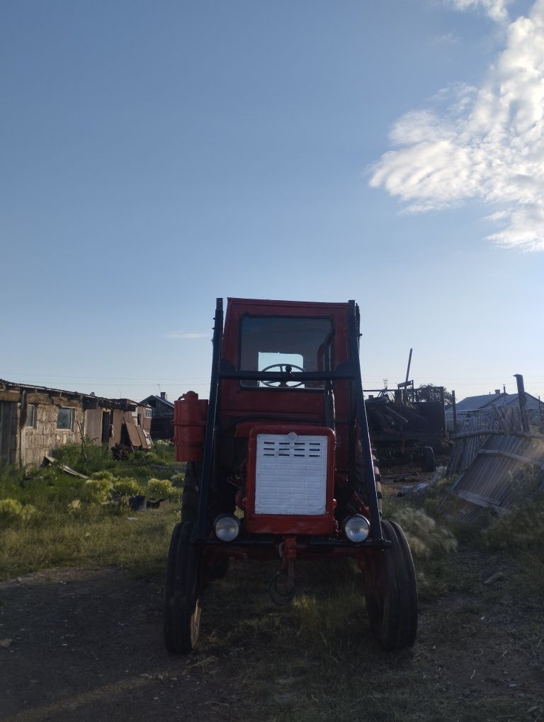 Продам Трактор т-25