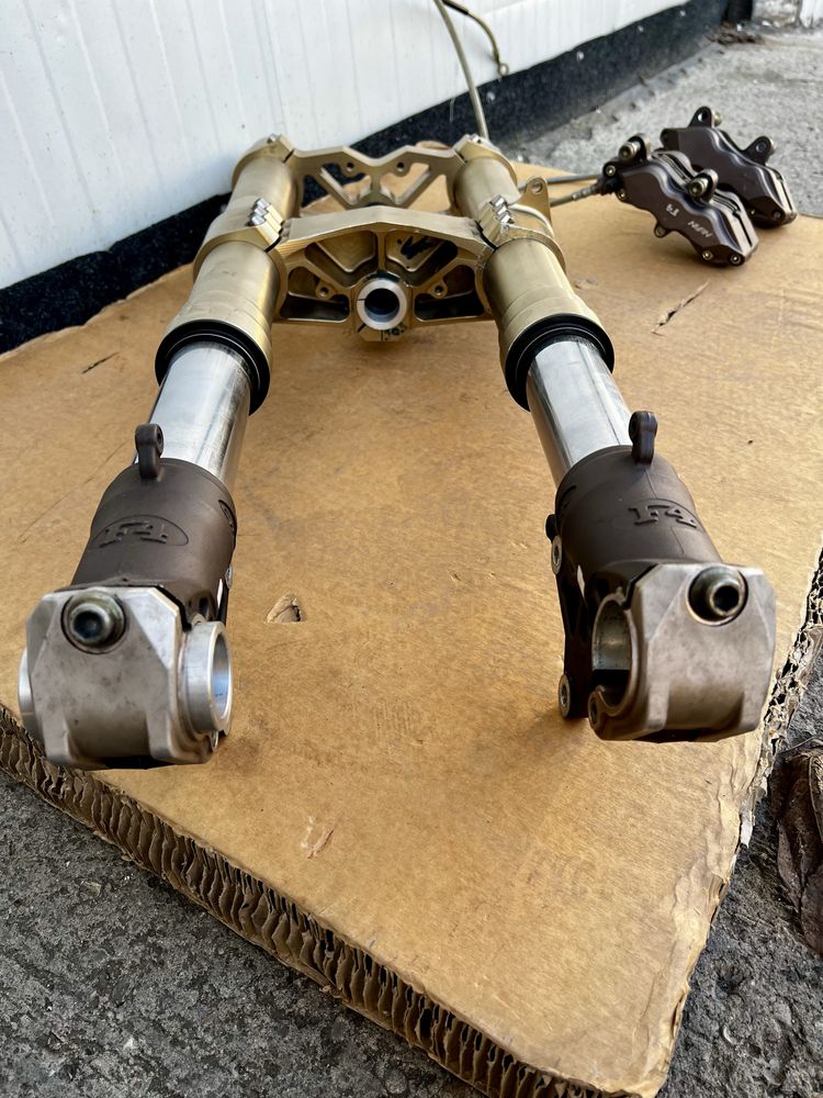 Furca Marzocchi upside down telescoape USD 57mm MV Augusta F4 etrieri
