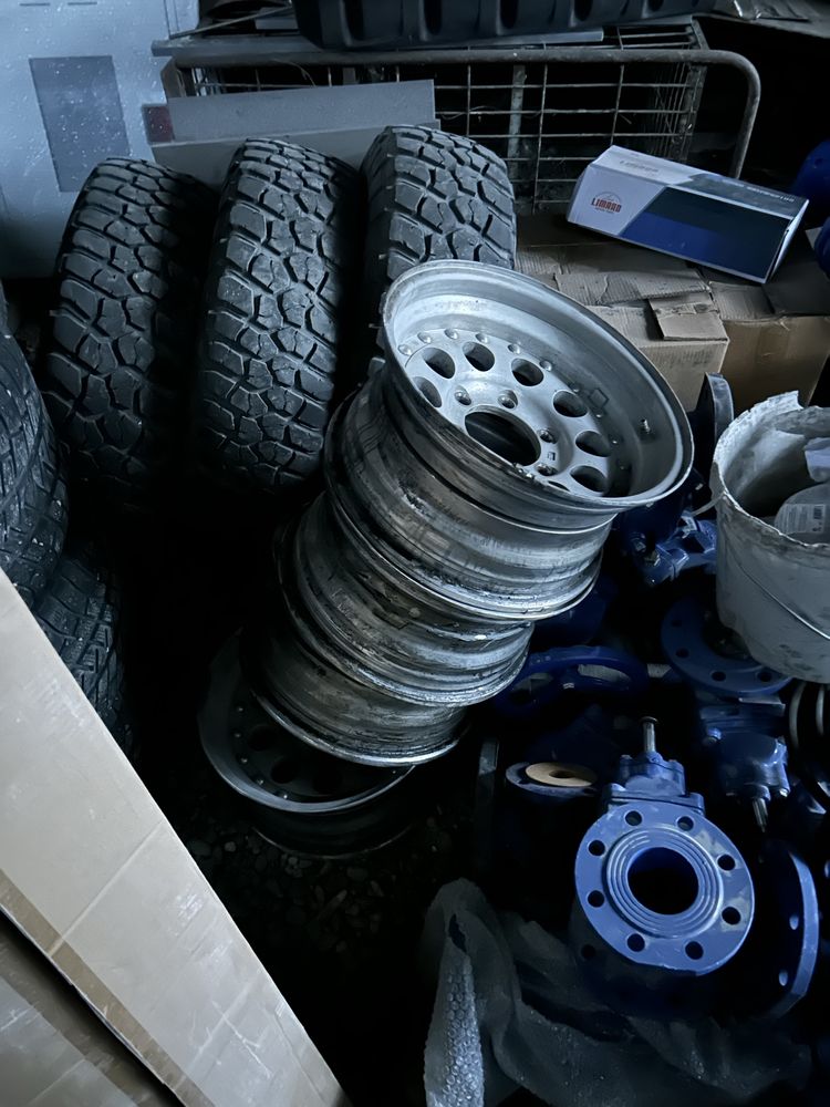Шины с дисками 31х10 50R15 1090