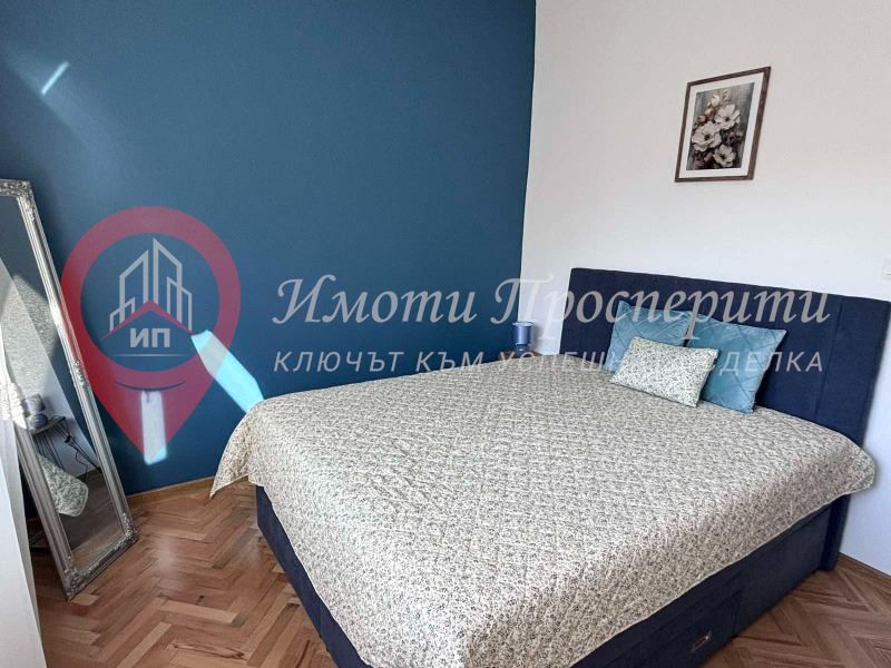 3-стаен в София-Център площ 80 цена 1250