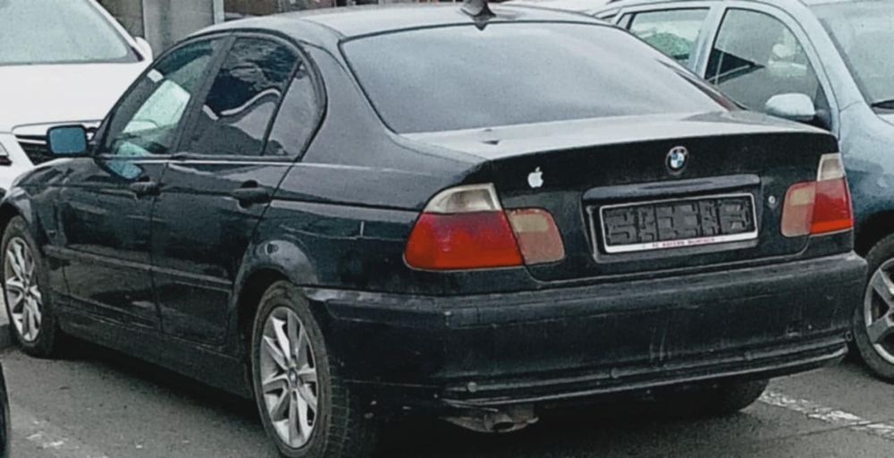 Vând două BMW-uri
(Manual 170 CP st