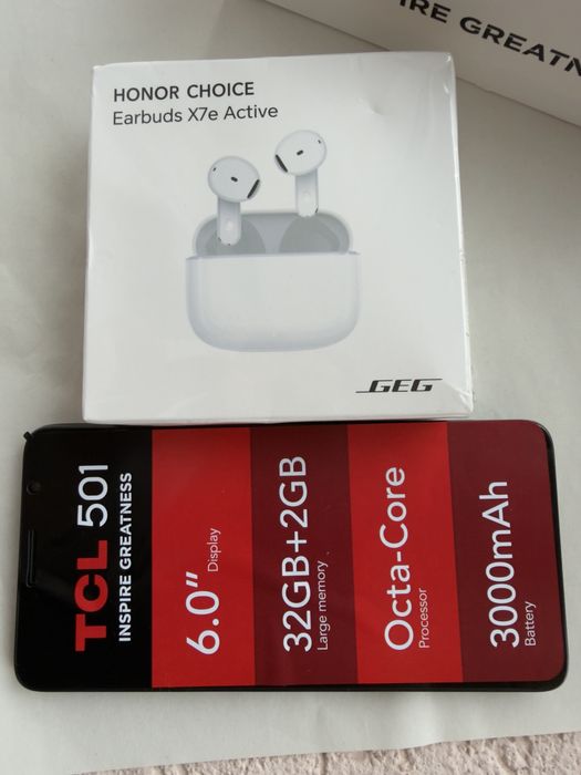Telefon TCL 501 si casti bluethoot
