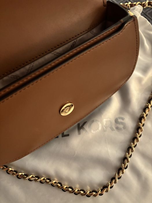 Michael Kors чанта естествена кожа нова!