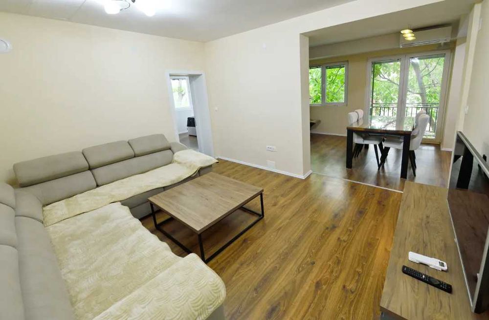 Дава се под наем Двустаен апартамент в Пловдив, Кючук Париж - 83 кв.м за 331.5 € - Снимка #1