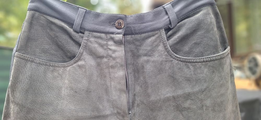 Pantaloni piele naturala cu textil spate