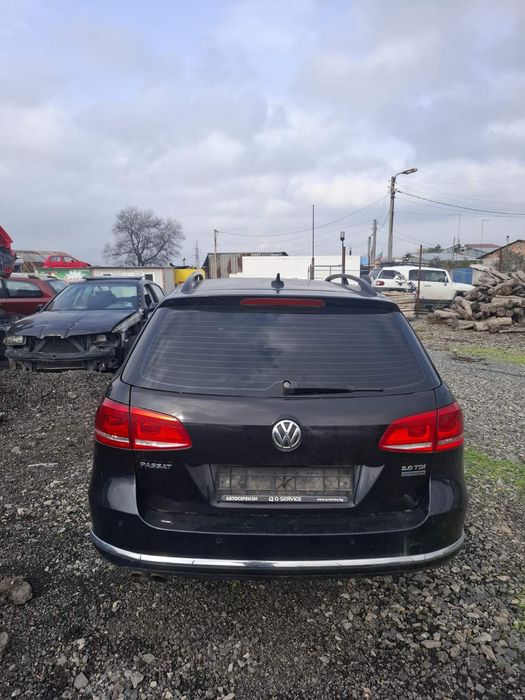 Volkswagen Passat 2012 година 2.0 TDI  140 к.с автоматик DSG