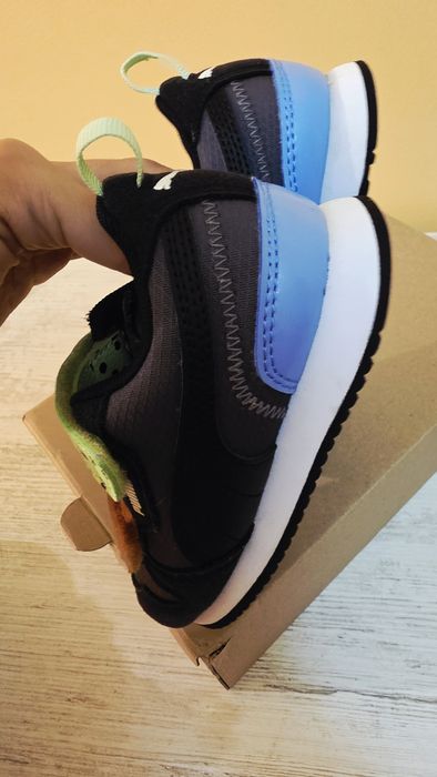 Adidasi Puma 25 impecabili