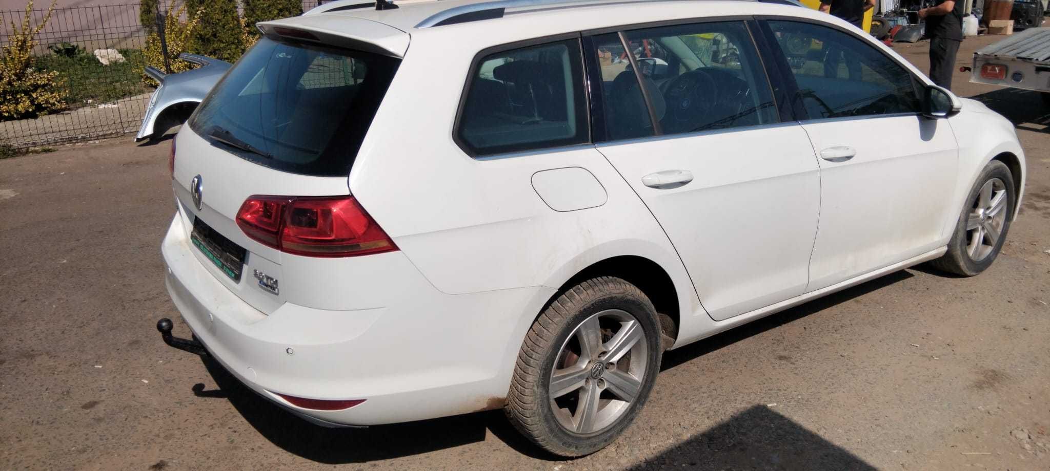 Dezmembrez Volkswagen Golf 7 2.0 TDi an 2017 cod motor CRBC