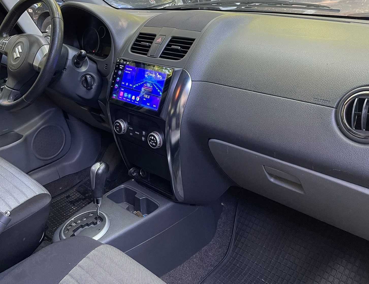 Suzuki automat 1.6 benzina navigatie touchscreen incalzire scaune