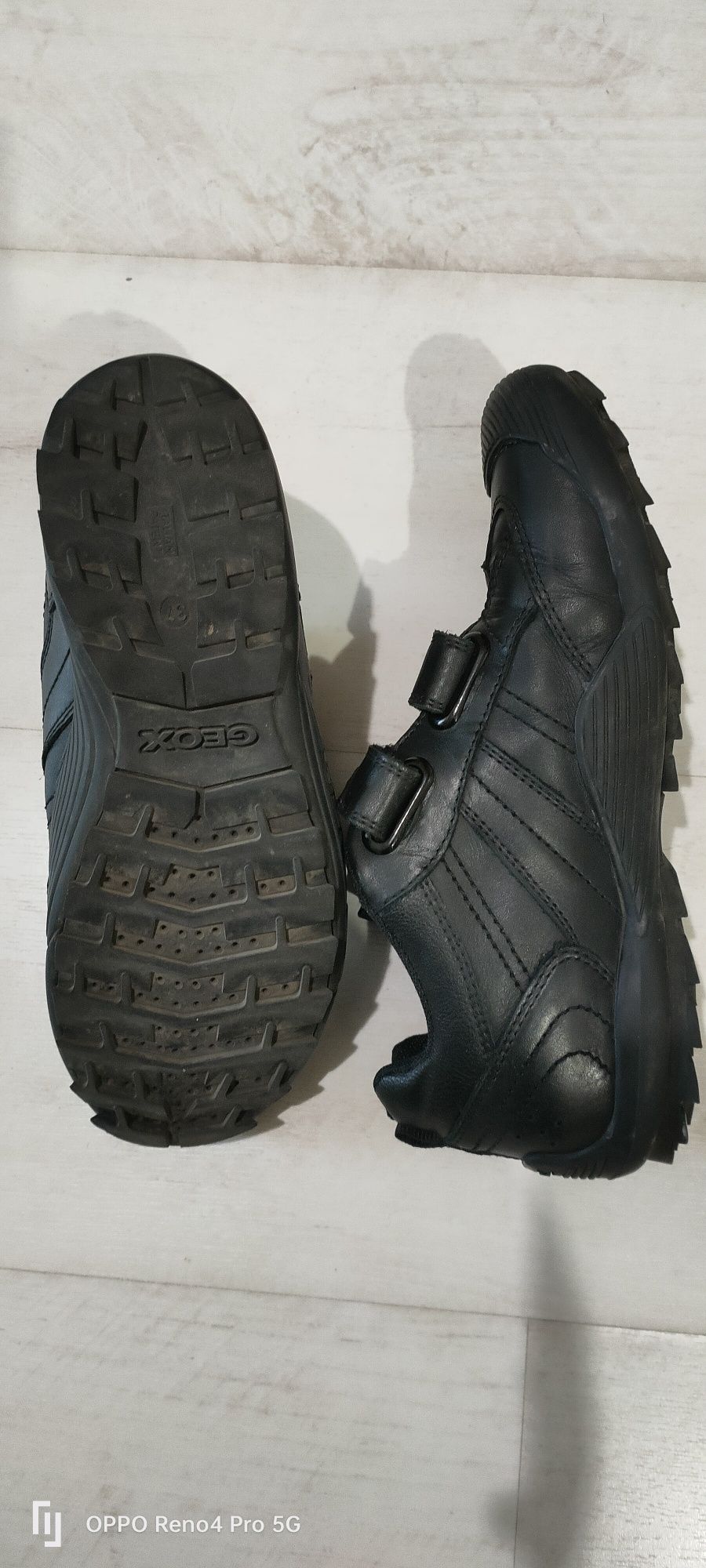 Pantofi Geox din piele naturală