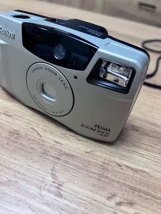 Лентов фотоапарат Canon