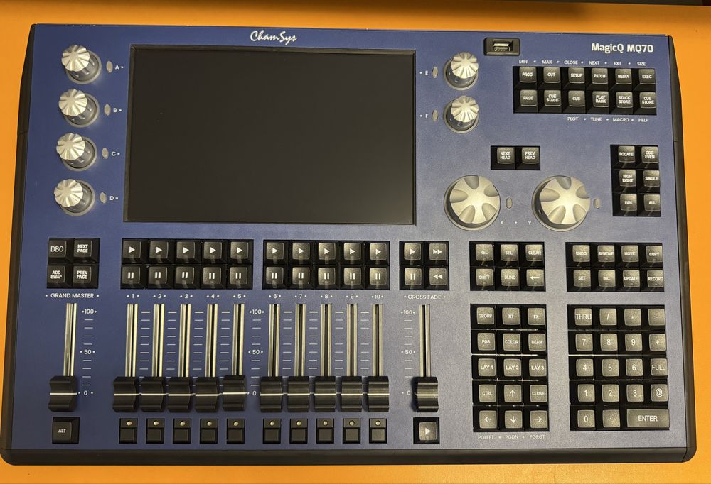 Consola Lumini Chamsys MQ 70 NOUA