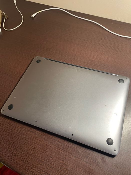 MacBook Pro 13-inch (2019)