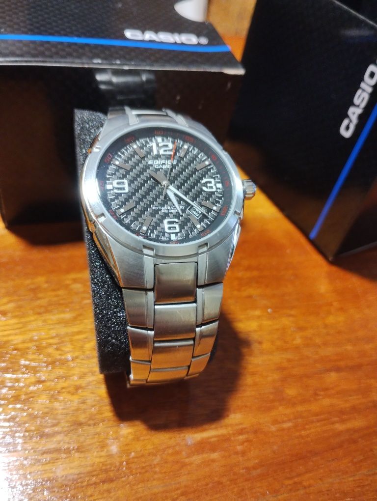 Нови часовници Casio Edifice- ECB-30-bluetooth и други.