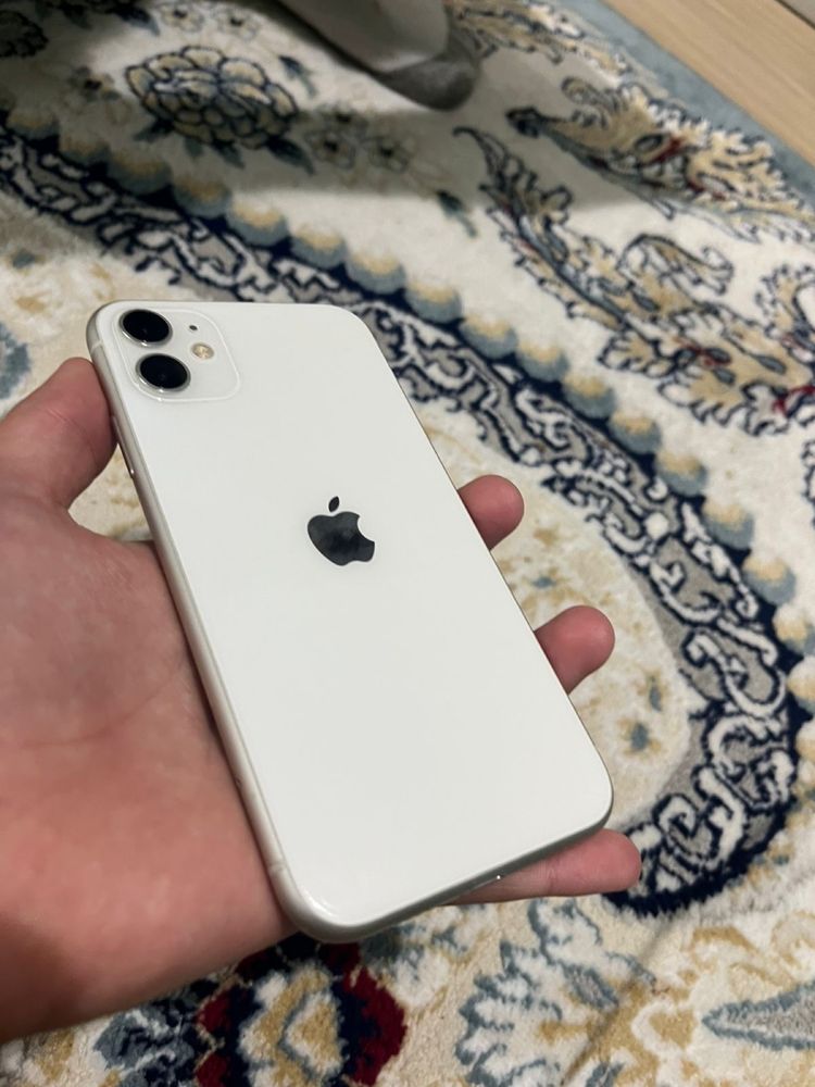 Iphone 11 хорошее состояние