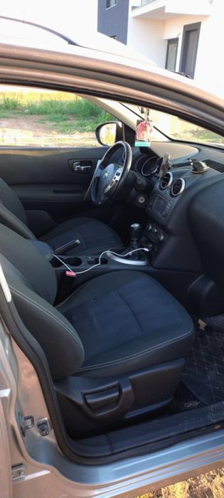 Vând Nissan Qashqai