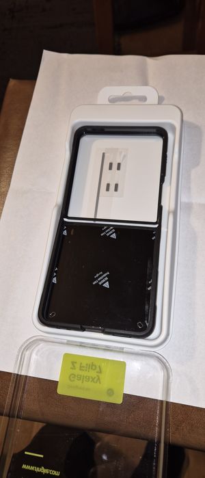 Husa pentru Samsung Galaxy Flip 7