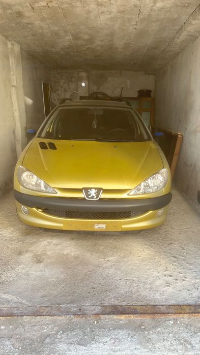 Dezmembrez sau vând Peugeot 206SW RADIAT