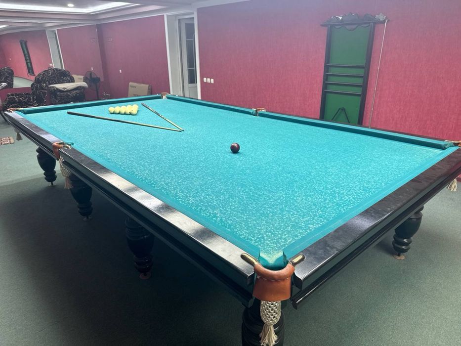 Срочно !!! Продаётся б/у билярдный стол