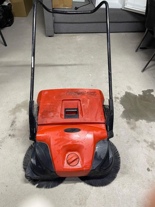 Ручная машинка для уборки