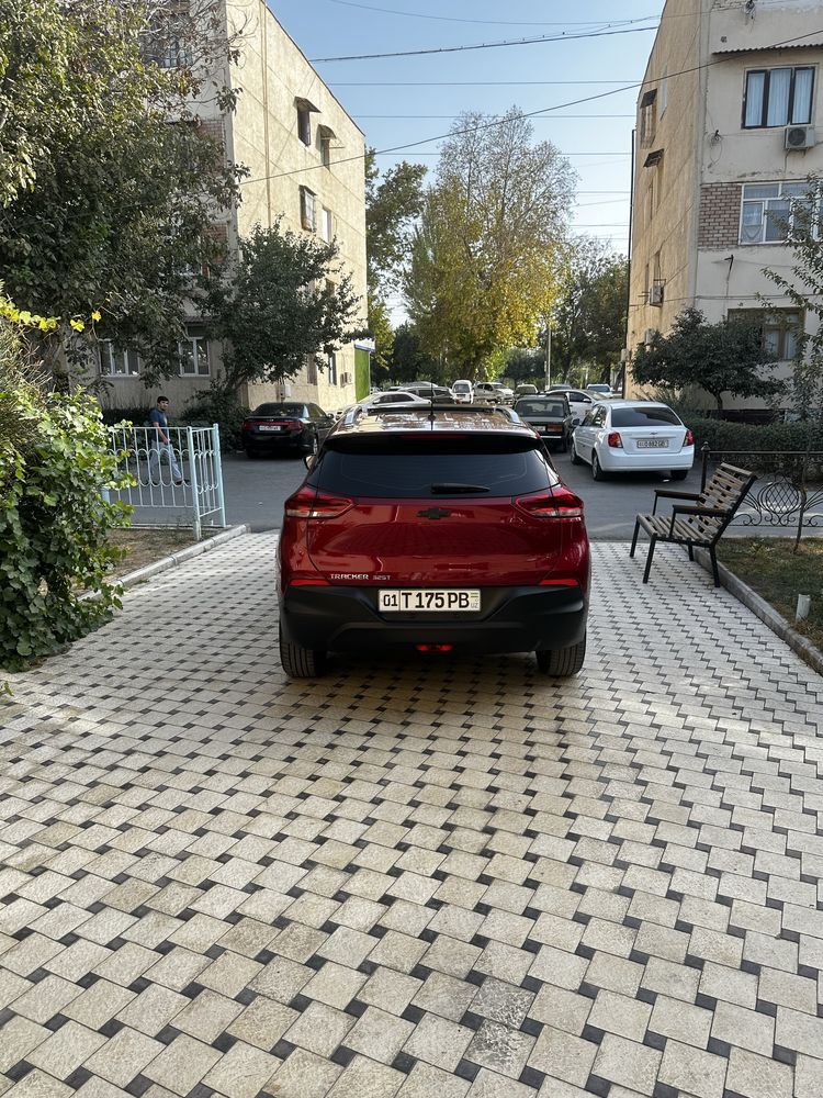 Treker sotiladi
