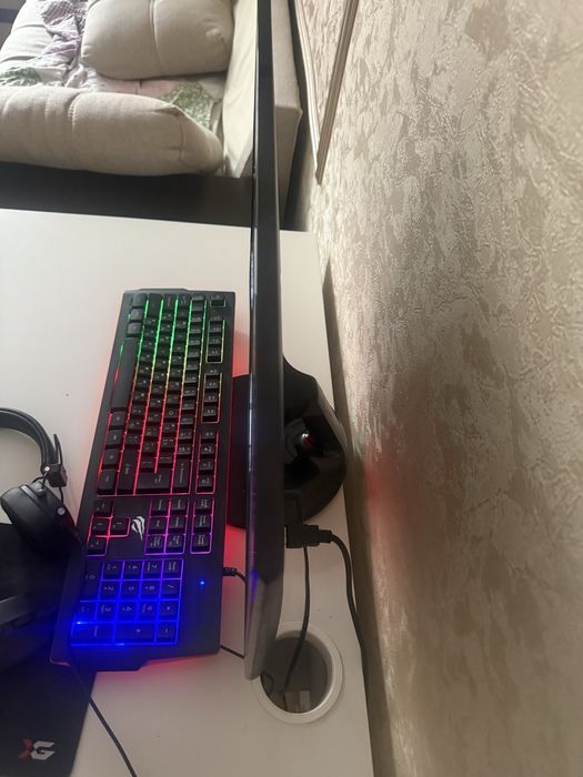 Монитор для компьютера