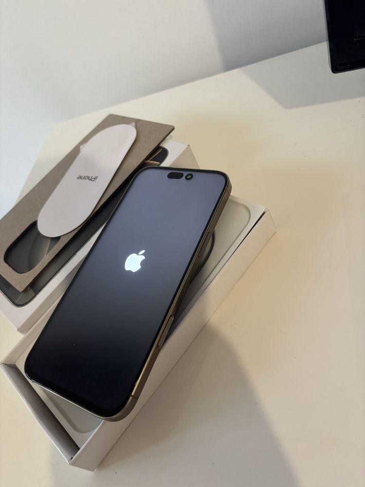 iphone 16 pro max ново