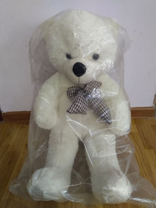 Мишка новый за 10000 тенге.