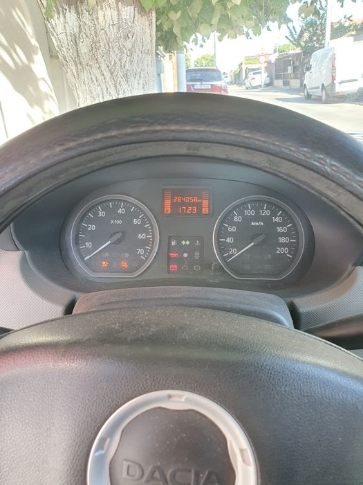 Vând Dacia Logan 2010, 1.4 Benzina