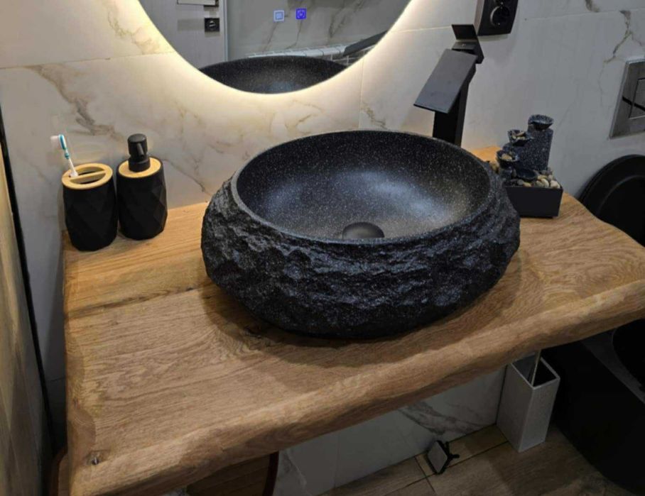 Трапезни маси масивни